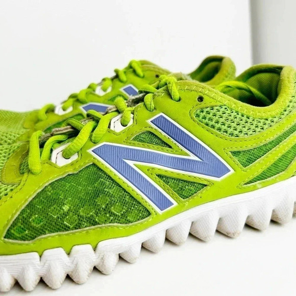 New Balance 1157 running shoe, neon green, Women’s Size 7 - Picture 2 of 11